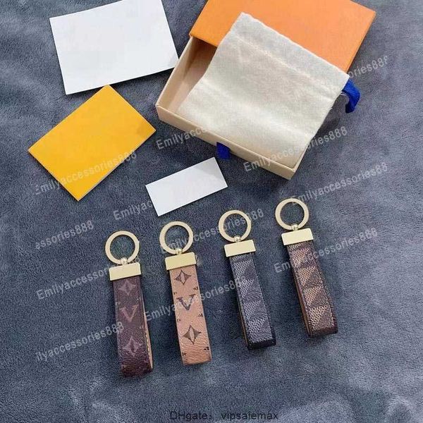 

new gift gold keychains brand designer key chain mens luxury car keyring womens buckle keychain handmade leather men women bags pendant acce, Silver