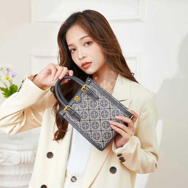 

2023 new luxury bags bags single-shoulder crossbody fashion design musical score handheld small square premium women's bag