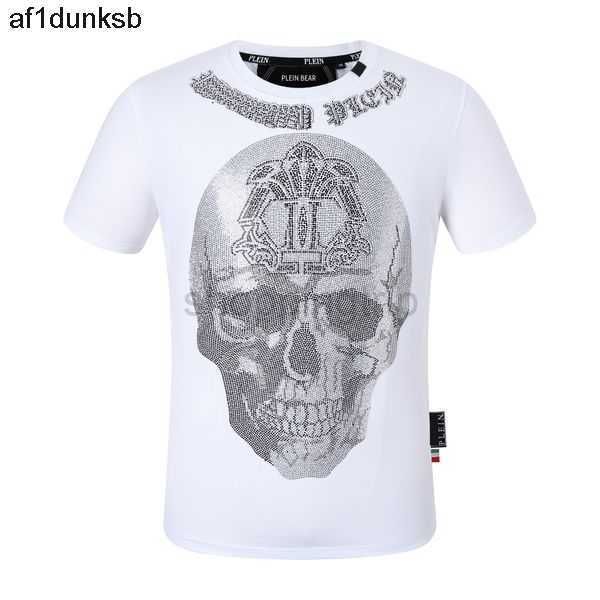 

neck skull philipps clothing plein t-shirt bear brand t pp shirt men mens round designer ss tshirts gothic banner with crystals tshirt tees, White;black