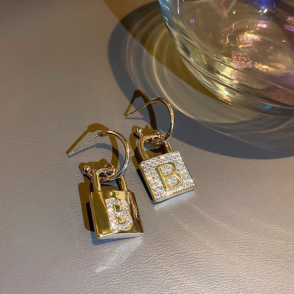 

design wholesale price hoop earring with letter b earrings for girl gift, Golden