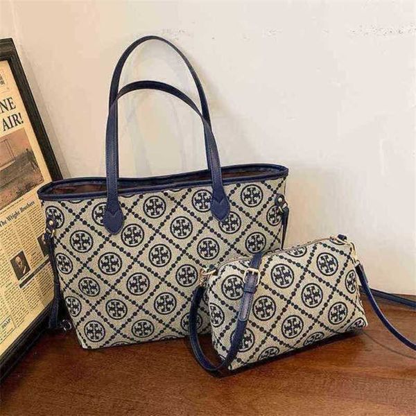 

2023 luxury bags printed large capacity simple portable mother