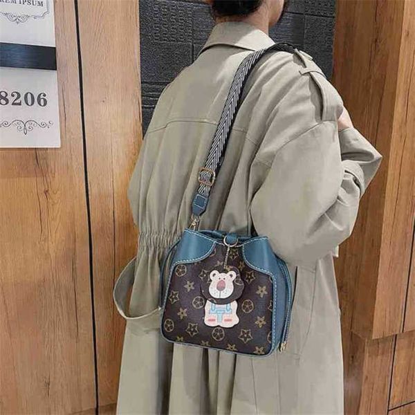 

2023 luxury bags hand woven diy material bucket small light shoulder messenger made gifty8ew