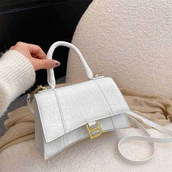 

designer luxury bags spring korean doudou style shoulder messenger portable pene
