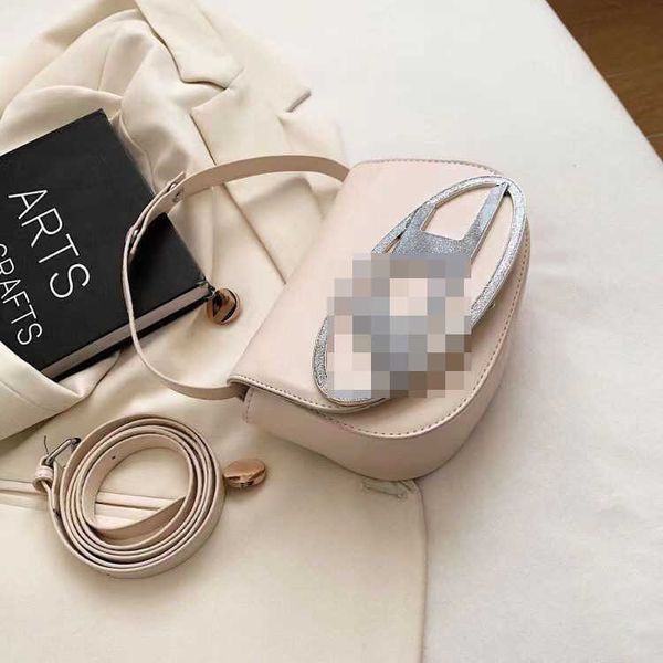 

trendy designer diesels d bag women's niche design saddle handle single shoulder underarm fashionable minimalist handbag 4 49j2