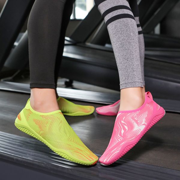 

designer shoes lightweight diving swimming indoor fitness upstream sneakers for men women summer outdoor beach shoes loafer pink