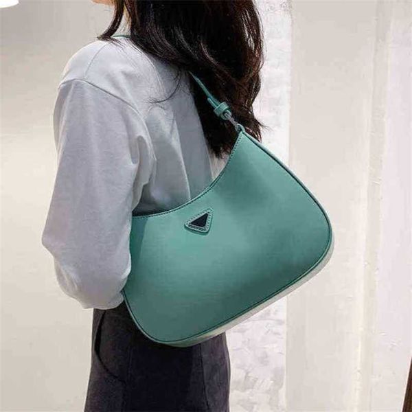 

2023 luxury bags cleo underarm family hobo shoulder crescent method stick middle ancient red same