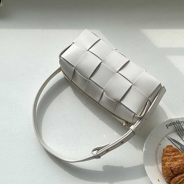 

designer bag bott bag woven zipper underarm stick bag popular shoulder bag om6w