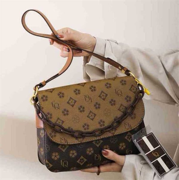 

designer luxury bags red large capacity style printed wide shoulder belt messenger chain