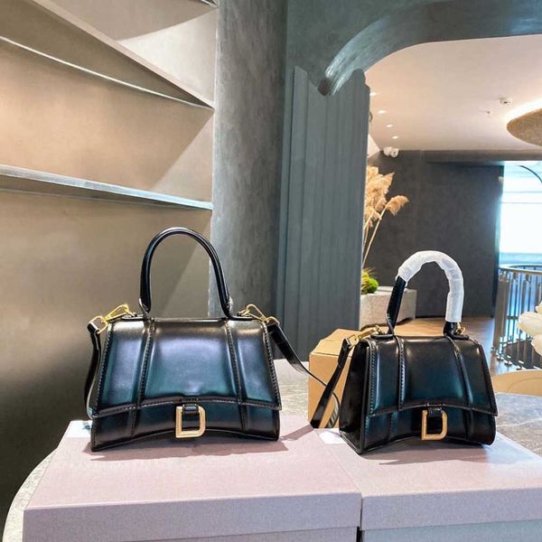

designer bags shoulder bag handbag women's fashion bagsg cross body half moon 2 g luxuries genuine leather classic retro wallet europea