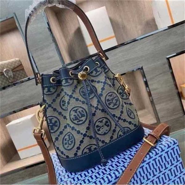 

designer luxury bags trend bucket canvas leisure