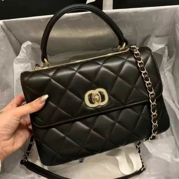 

10a diamond lattice bag v-shape rhombic bags 2023 messenger luxurys designers women knitting chains thread handbags mother cossbody wallet t