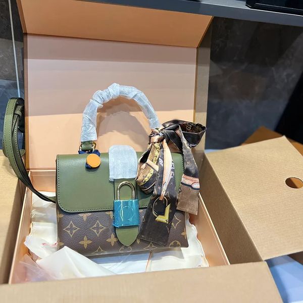 

fashion handbag designer bag shoulder bag vintage crossbody bag large gold padlock head underarm bag leather flip bag women's small squ