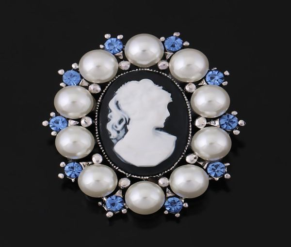 

imitation pearl surrounding vintage cameo brooch for women or wedding3380669, Gray