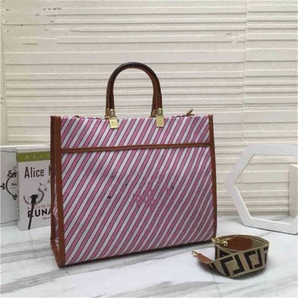 

2023 luxury bags messenger old flower portable
