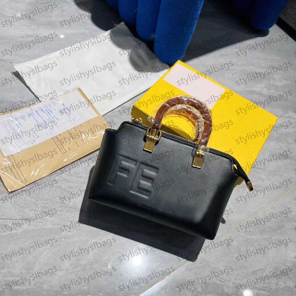 

women handbag luxury bags designer bag fashion crossbody bag zipper bag leisure bag boston bag indentation letter pack small square bag styl