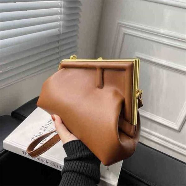 

2023 luxury bags chain underarm early spring shoulder small square red messenger