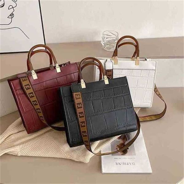 

2023 luxury bags women messenger