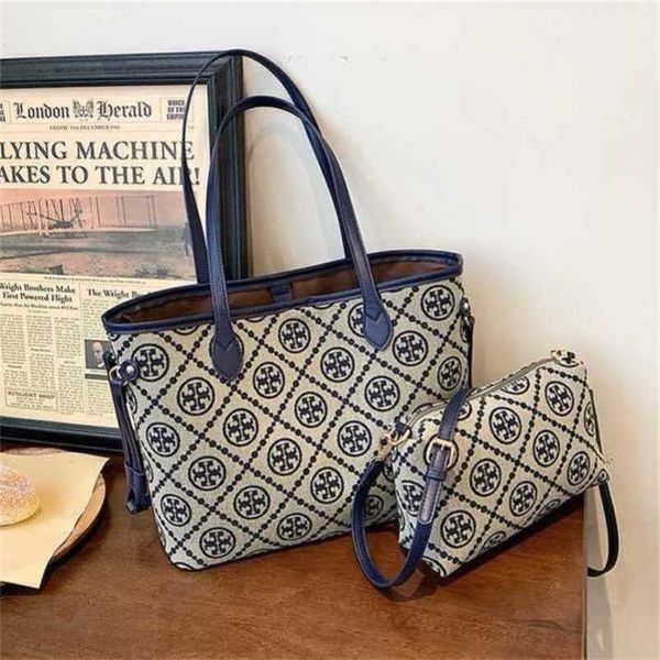 

2023 new luxury bags canvas old flower mommy child mother tot