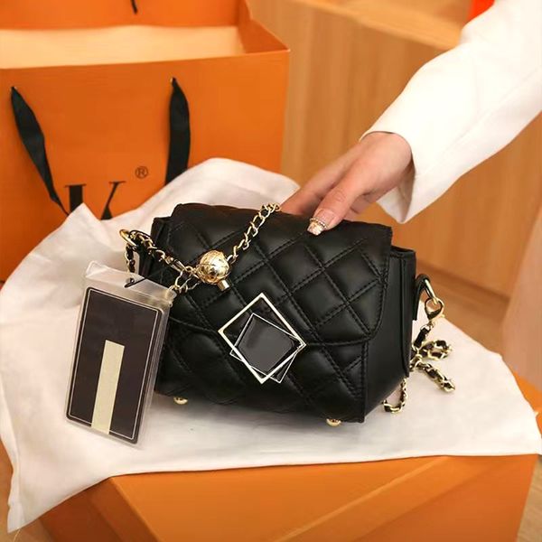 

2023 new fashion net red with kangaroo authentic diamond lattice chain bag bag female diamond lattice bag