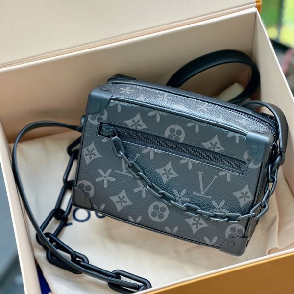 

genuine leather cross body shoulder cosmetic bag luxury m44735 soft trunk box metal chain toiletry handbag bag womens wallet mens designer s