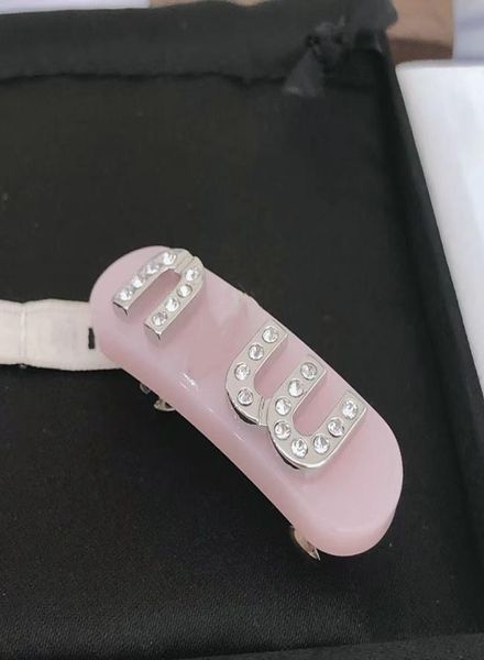 

2023 m brand letters designer hair clip barrettes love lovely pink blue luxury acrylic classic hair pins for girls women party jew6549377, Golden;silver