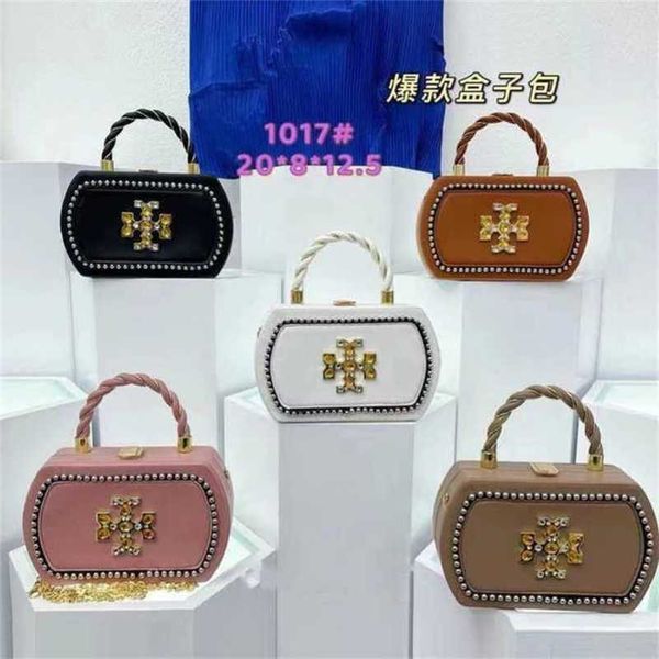 

2023 luxury bags female box hand hands popular diamond inlaid shoulder messenger chain
