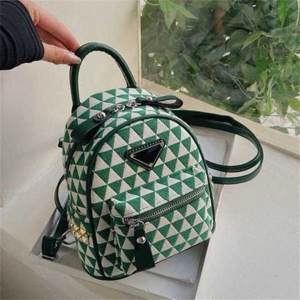 

2023 new luxury bags can be and mixed batches western style backpack leisure various back methods portable