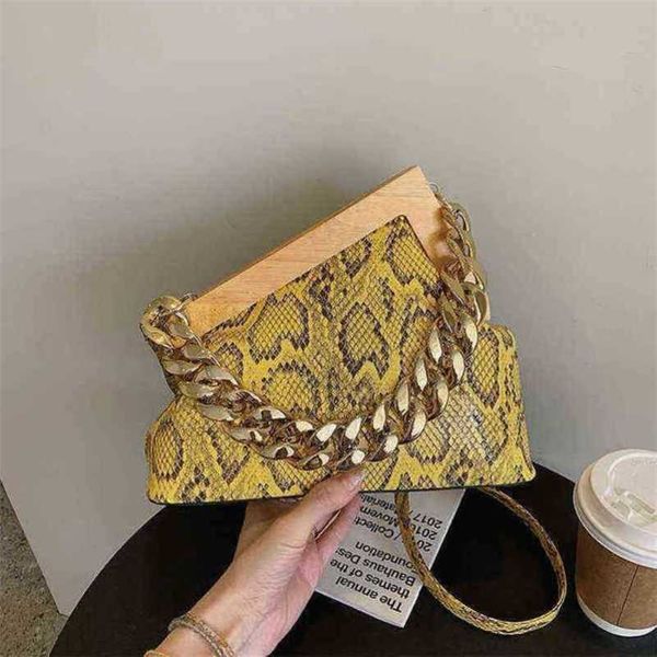 

2023 luxury bags niche acrylic portable triangle wood clip snake