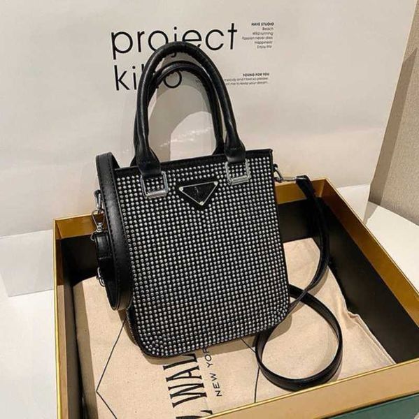 

designer factory direct sales netizens' same underarm for women's advanced rhinestone 2023 new fashion diamond embedding shoulder