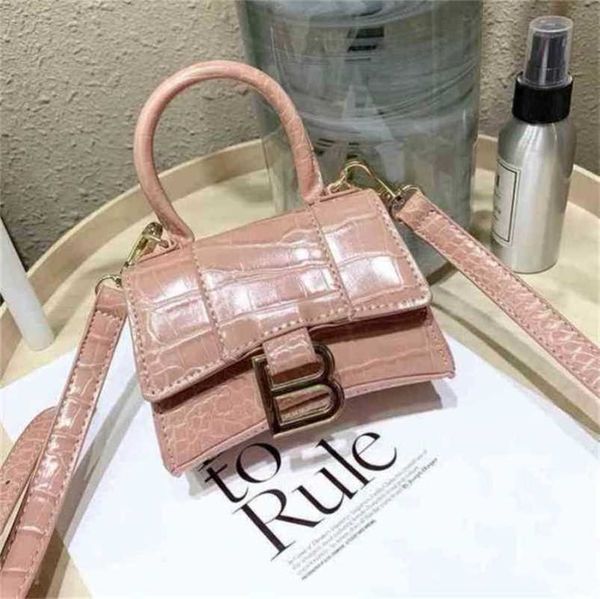 

designer luxury bags style mini red printing messenger