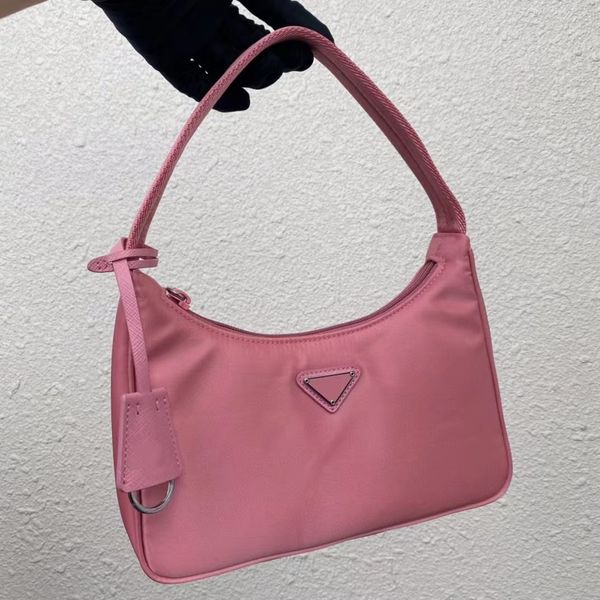 

totes designer bag luxurys handbags shoulder bag underarm bag using imported original parachute fabric is lightweight and practical plain ca