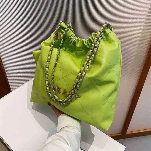

2023 new luxury bags large niche portable bucket