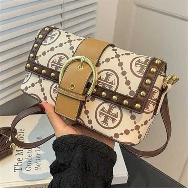 

2023 new luxury bags can be and mixed batches sense trend this year's armpit square