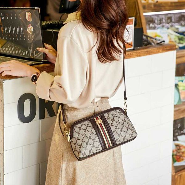 

new luxury designer 2023 factory direct sales live broadcast of women's striped print contrast color one-shoulder small cross-body bag