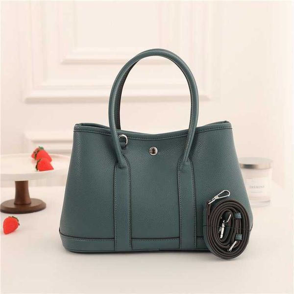 

classic garden party tote bag fashion women's new one shoulder crossbody versatile portable high capacity commuter tidet3zp