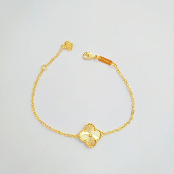 

luxury designer van clover 18k bracelet pearl gold charm laser brand bangle bracelets necklace earrings diamond wedding a jewel, Black