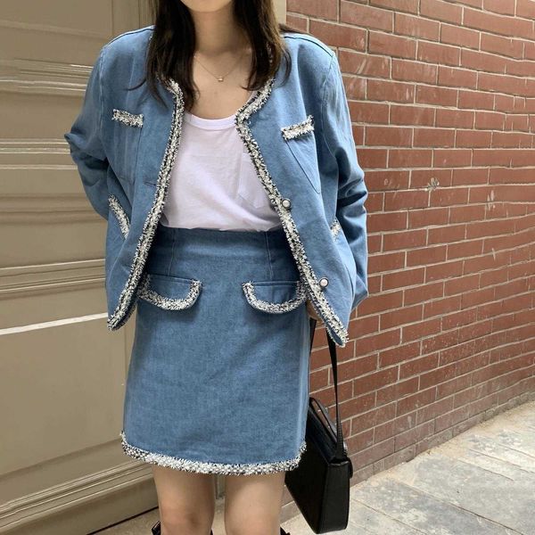 

spring 2023 korean small fragrance wash short jean jacket women+high waist skirt two-piece set, White