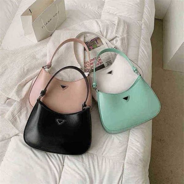 

2023 new luxury bags underarm bright face simple shoulder messenger