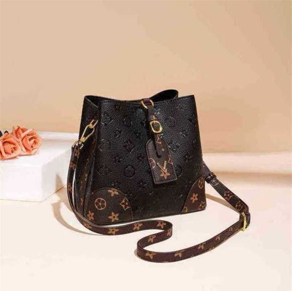 

2023 new luxury bags and red embossed diagonal bucket classic printed