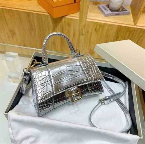 

2023 new luxury bags spring hand minis patent leather shoulder stone pattern messenger