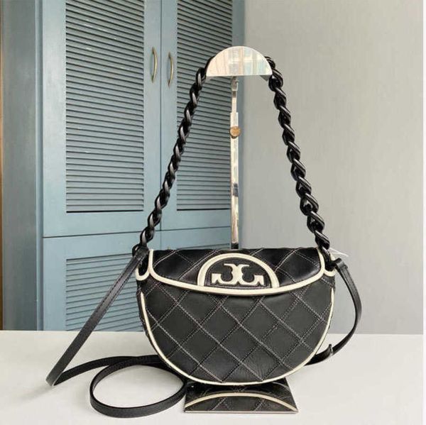 

luxury designer luxury bags tb women's 2023 new 146297 underarm fleming mini chain one shoulder crescent bag