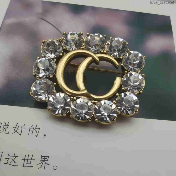 

fashion brand designer pins brooches rhinestone brooch jewelry with box, Gray