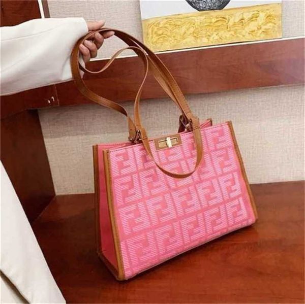 

2023 new luxury bags embroidered canvas portable shopping contrast color women