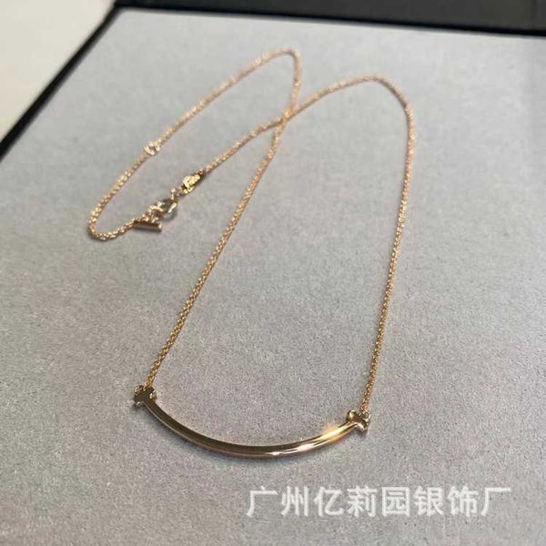 

fashion v gold high edition smiling necklace for women cnc medium color preservation small face 18k rose tiffay collar chain, Silver