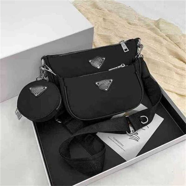 

2023 new luxury bags piece chain armpit three in shoulder diagonal