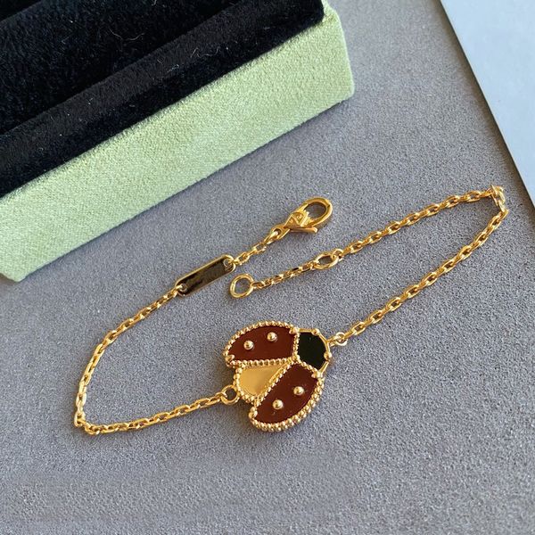 

luxury clover bracelet designer ladybug bracelets four leaf bangle 18k gold plated women jewelry wedding gifts party, Black