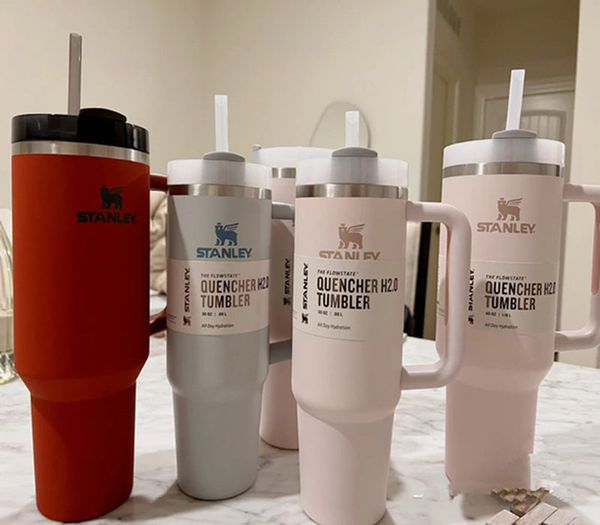 

dune stanley quencher h2.0 40oz stainless steel tumblers cups silicone handle lid straw 2nd generation car mugs keep drinking cold water bot