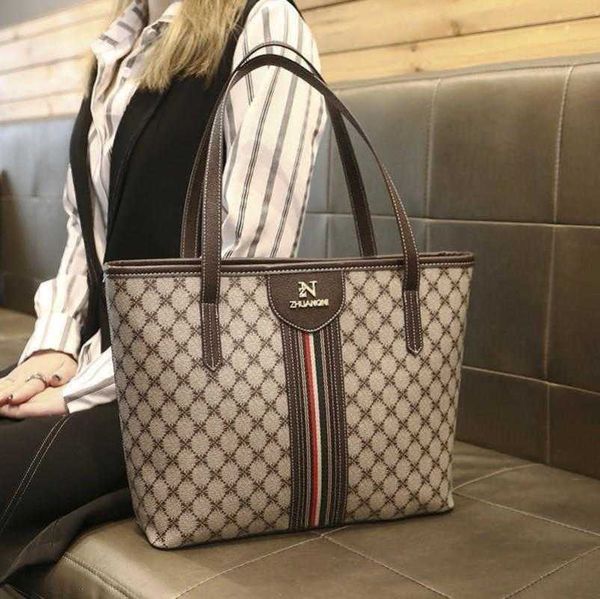 

factory direct sales big 2023 new fashion versatile commuter large capacity shoulder handheld tote baoma bag women