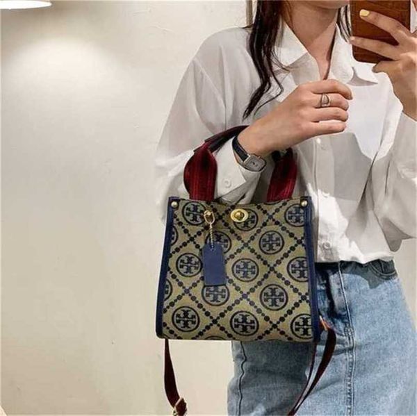 

2023 new luxury bags hand niche canvas embroidery