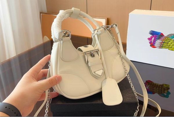 

women designer shoulder bag moon handbag luxury purses underarm baguette bag printed horn shape crossbody crescent bag 22x15x6cm